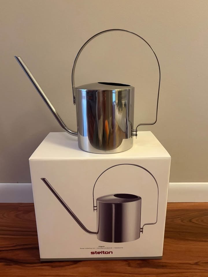 STELTON Original Flower Watering Can Designed by Peter Holmblad 1.7L NEW IN BOX