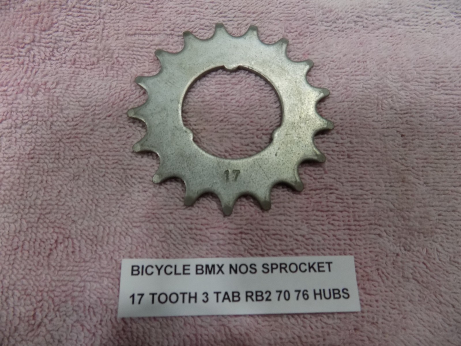 BICYCLE BMX SCHWINN BENDIX NOS 17 TOOTH SPROCKET 3 TAB RB2 70 76 & MORE # 103 BICYCLE BMX SCHWINN BENDIX NOS 17 TOOTH SPROCKET 3 TAB RB2 70 76 & MORE # 103