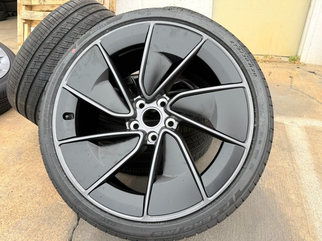 4x OEM 2026 Tesla Model 3 Performance 20\