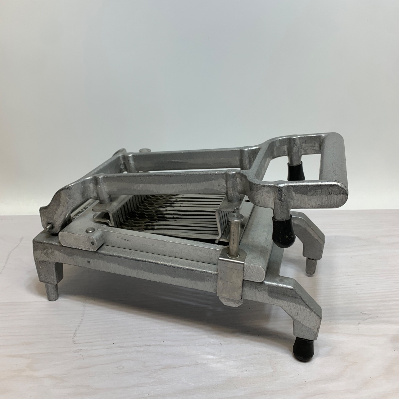Nemco 55975-2SC Easy Chicken Slicer 1/4 Cut (Scalloped) w 55939-2 Push Plate Nemco 55975-2SC Easy Chicken Slicer 1/4 Cut (Scalloped) w 55939-2 Push Plate