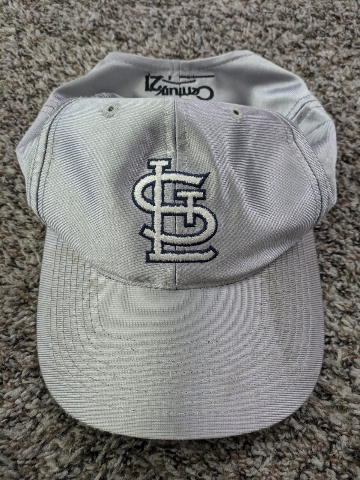 Vtg St. Louis Cardinals Outdoor Cap Baseball Hat Silver Snapback Century 21 Vtg St. Louis Cardinals Outdoor Cap Baseball Hat Silver Snapback Century 21