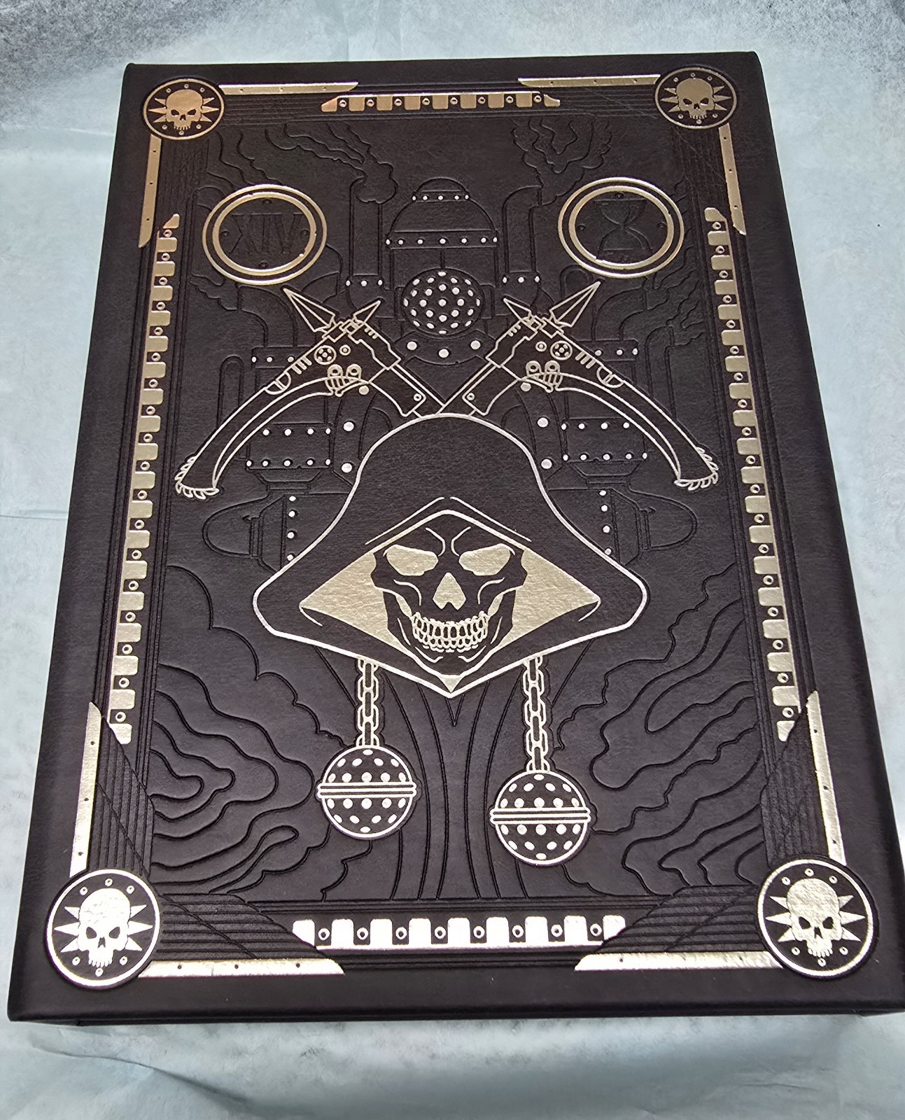 Warhammer Mortarion: The Pale King Limited Edition 884/2500 Hardcover Warhammer Mortarion: The Pale King Limited Edition 884/2500 Hardcover