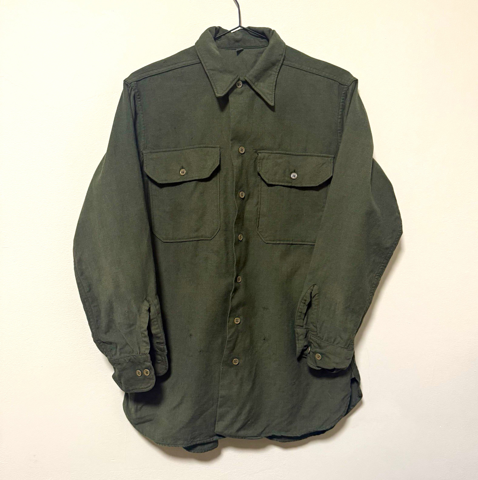 Vintage 1940s WWII US army wool button up uniform shirt Vintage 1940s WWII US army wool button up uniform shirt