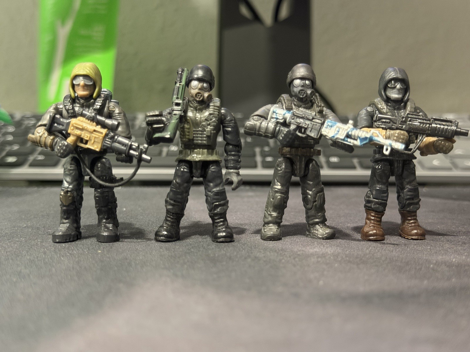 Call Of Duty Lot Mega Construx Bloks Figure Modern Warfare Soldier Mercenary