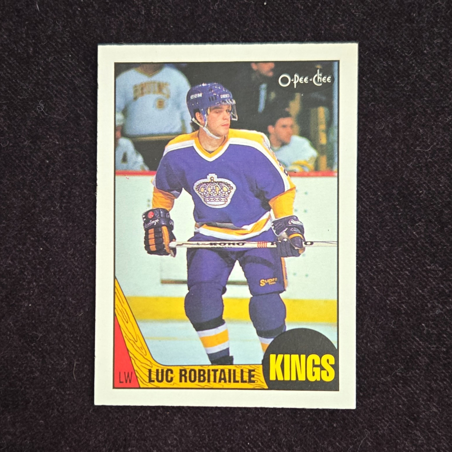 O-Pee-Chee 1987-88 Luc Robitaille #42 RC Rookie Los Angeles Kings O-Pee-Chee 1987-88 Luc Robitaille #42 RC Rookie Los Angeles Kings