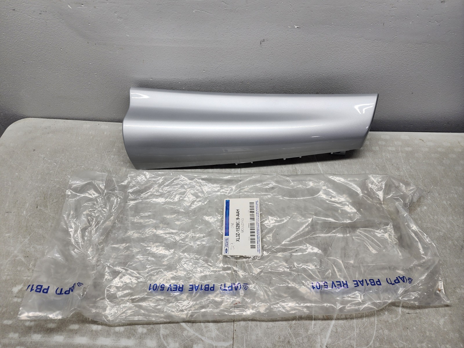 NOS 1999-2004 Ford SVT lightning LH Rear Bed Ground Effect Side Skirt 99-04 SVT