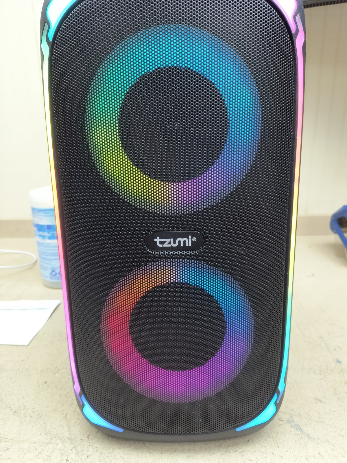 Tzumi Super Bass Portable Bluetooth Speaker LED Light Rings AUX Black Tzumi Super Bass Portable Bluetooth Speaker LED Light Rings AUX Black
