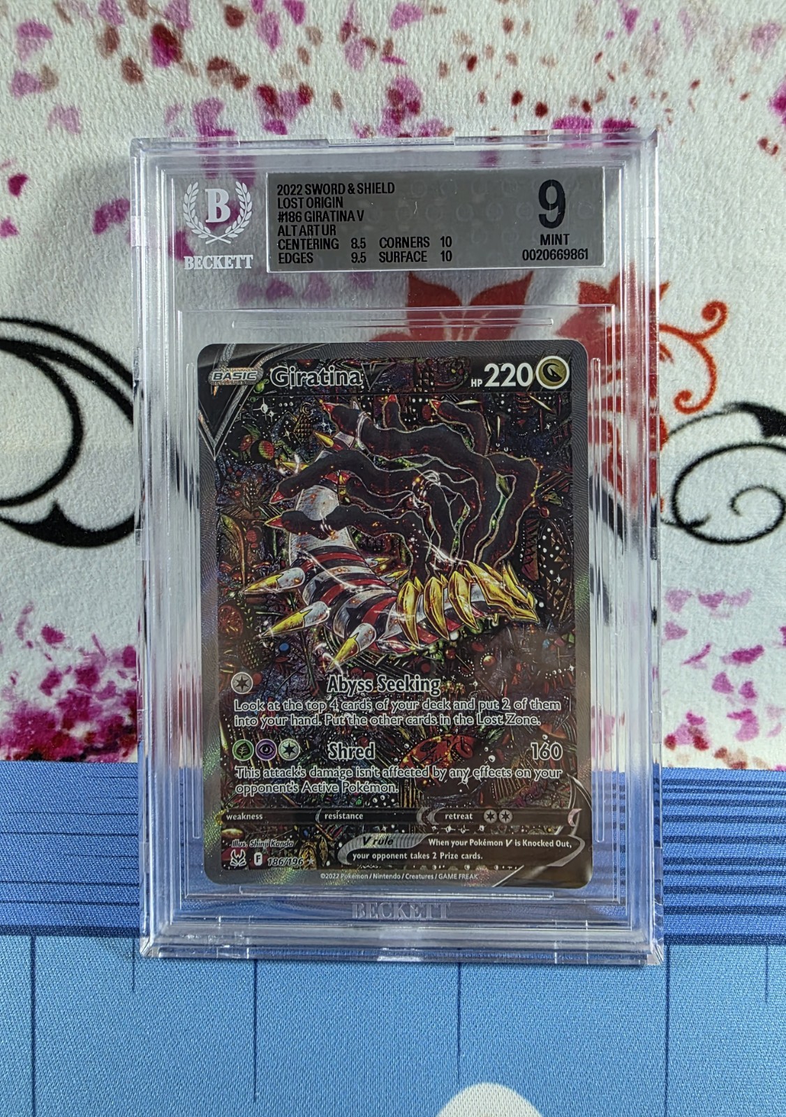 2022 POKEMON: SWORD & SHIELD #186/196 GIRATINA V ALT ART UR BGS 9 MINT