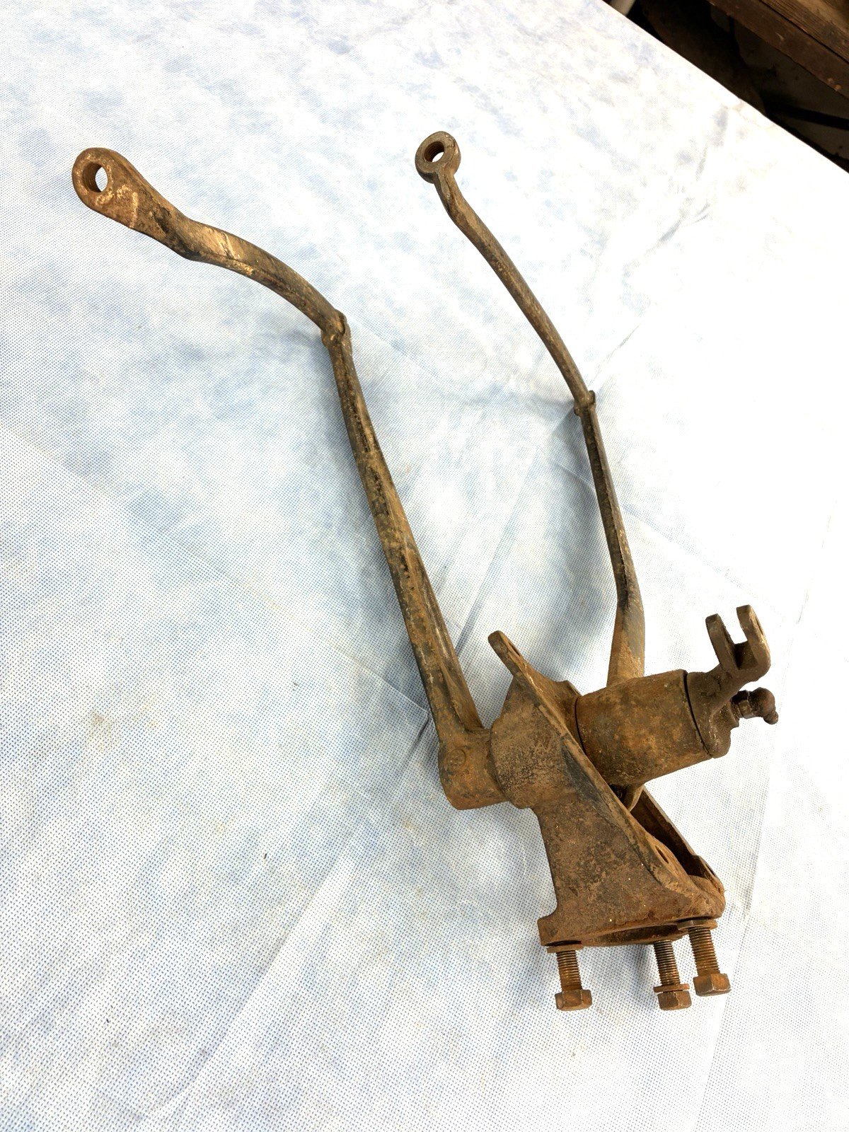 1939 Ford Original CLUTCH And BRAKE PEDALS Assembly 1935 1936 1937 1938 Flathead 1939 Ford Original CLUTCH And BRAKE PEDALS Assembly 1935 1936 1937 1938 Flathead