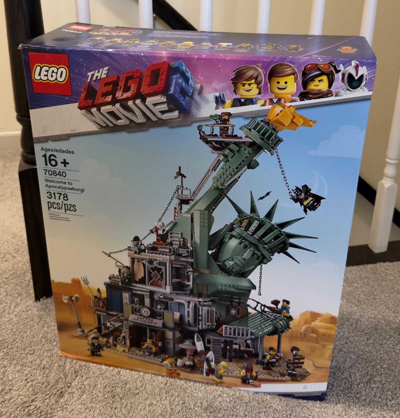 LEGO Movie 2 Apocalypseburg 70840 3,178 Pieces Large Display Building Set SEALED