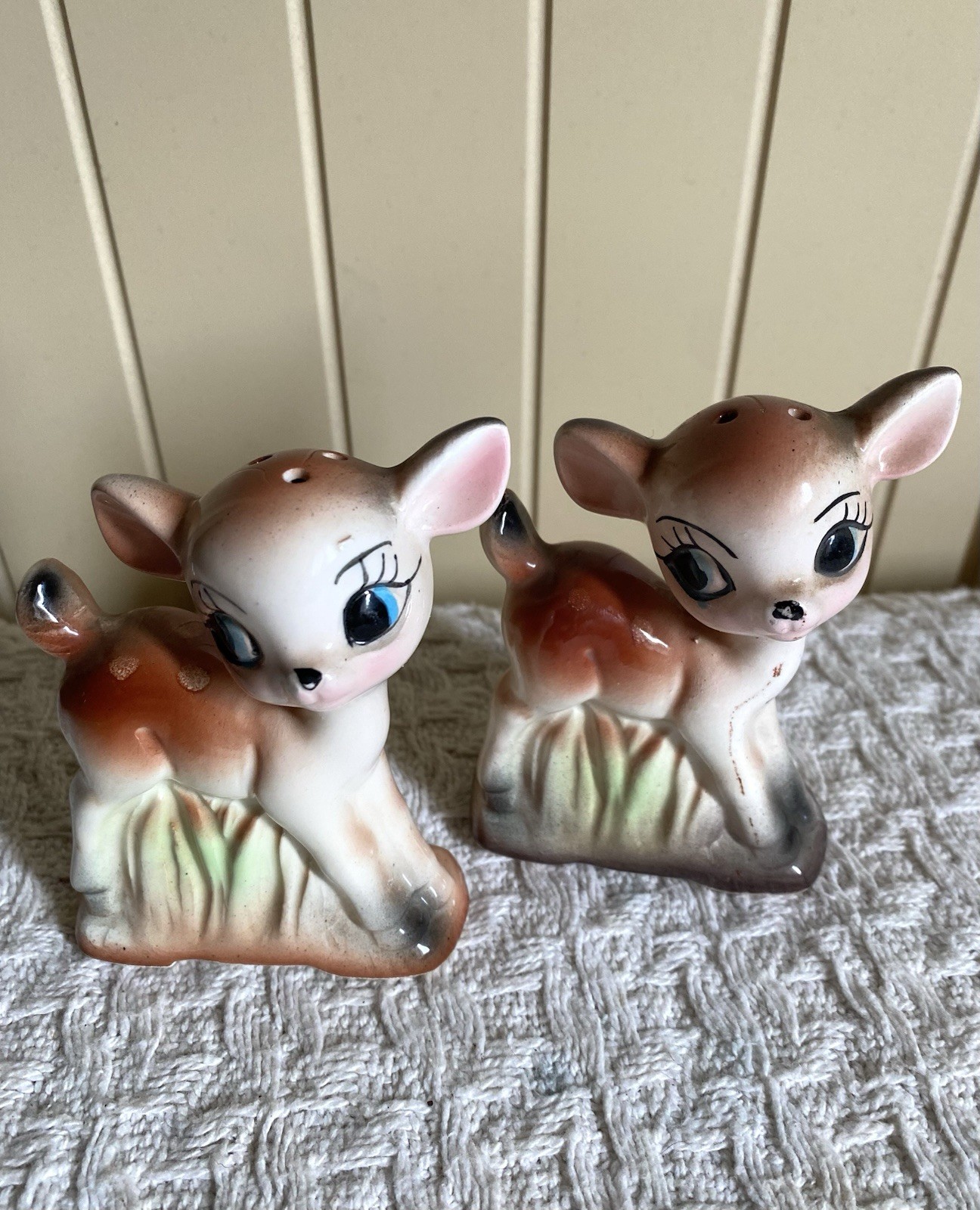 VTG Kitschy Anthropomorphic Deer Doe Fawn Salt Pepper Shakers Japan 1950s VTG Kitschy Anthropomorphic Deer Doe Fawn Salt Pepper Shakers Japan 1950s