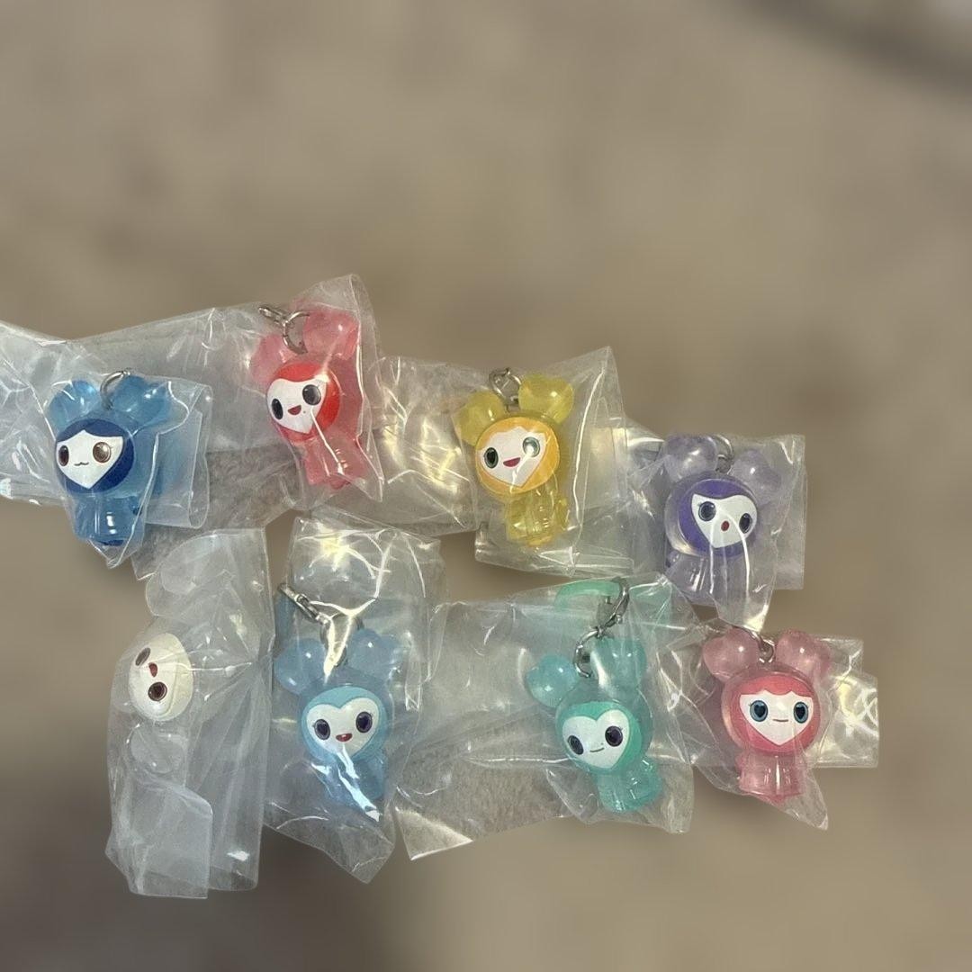 TWICE Lovely Keychain 8pc Clear Set Timepiece Charm Authentic Rare Edition TWICE Lovely Keychain 8pc Clear Set Timepiece Charm Authentic Rare Edition