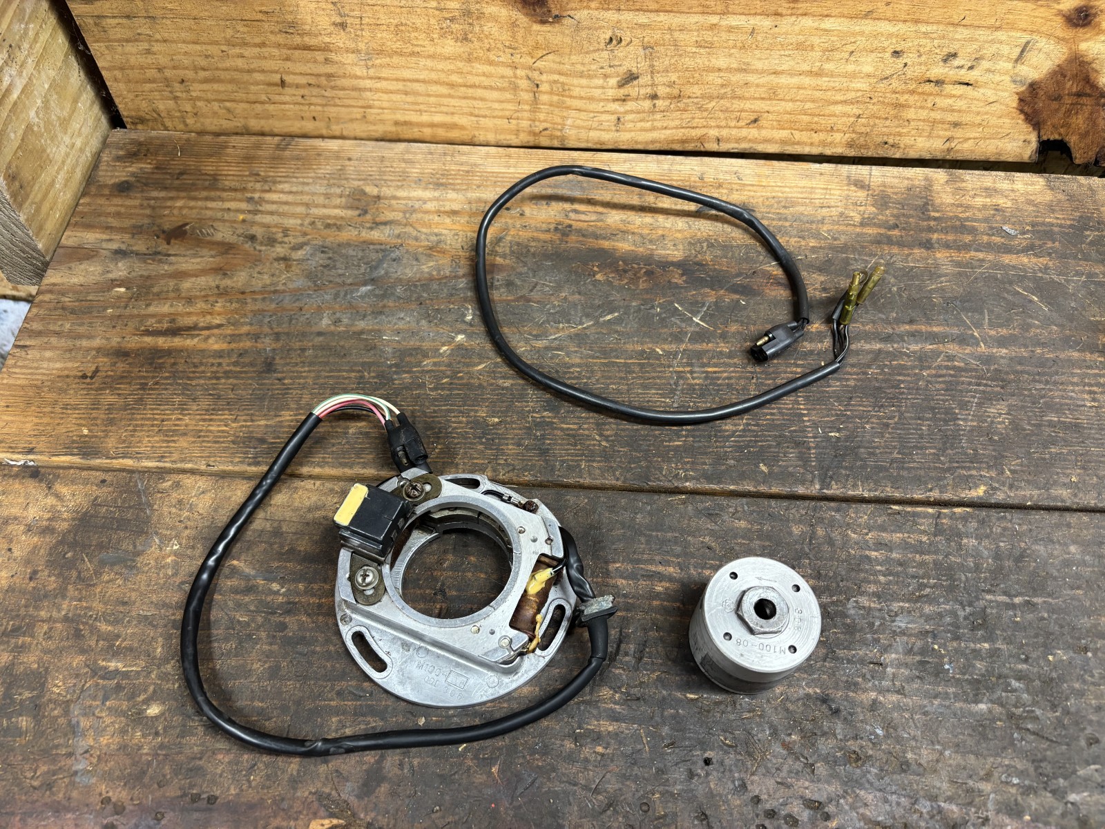 1974 Yamaha MX250 Engine Stator Magneto Flywheel MX 250 A 1974 Yamaha MX250 Engine Stator Magneto Flywheel MX 250 A