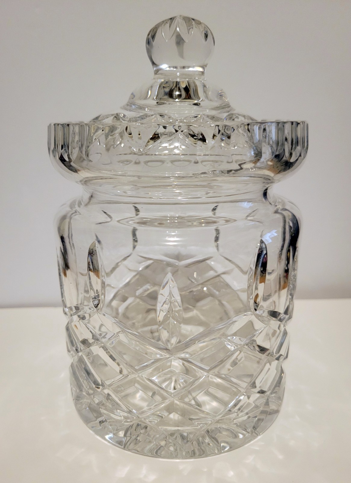 Vintage Lead Crystal Cut Glass Biscuit Barrel or Cookie / Candy Jar 6.75\