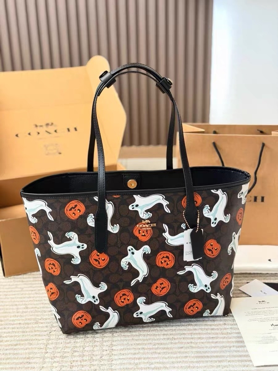 Actual photos CCE69 City Tote Bag Pumpkin Halloween  Print Holidays-NWT