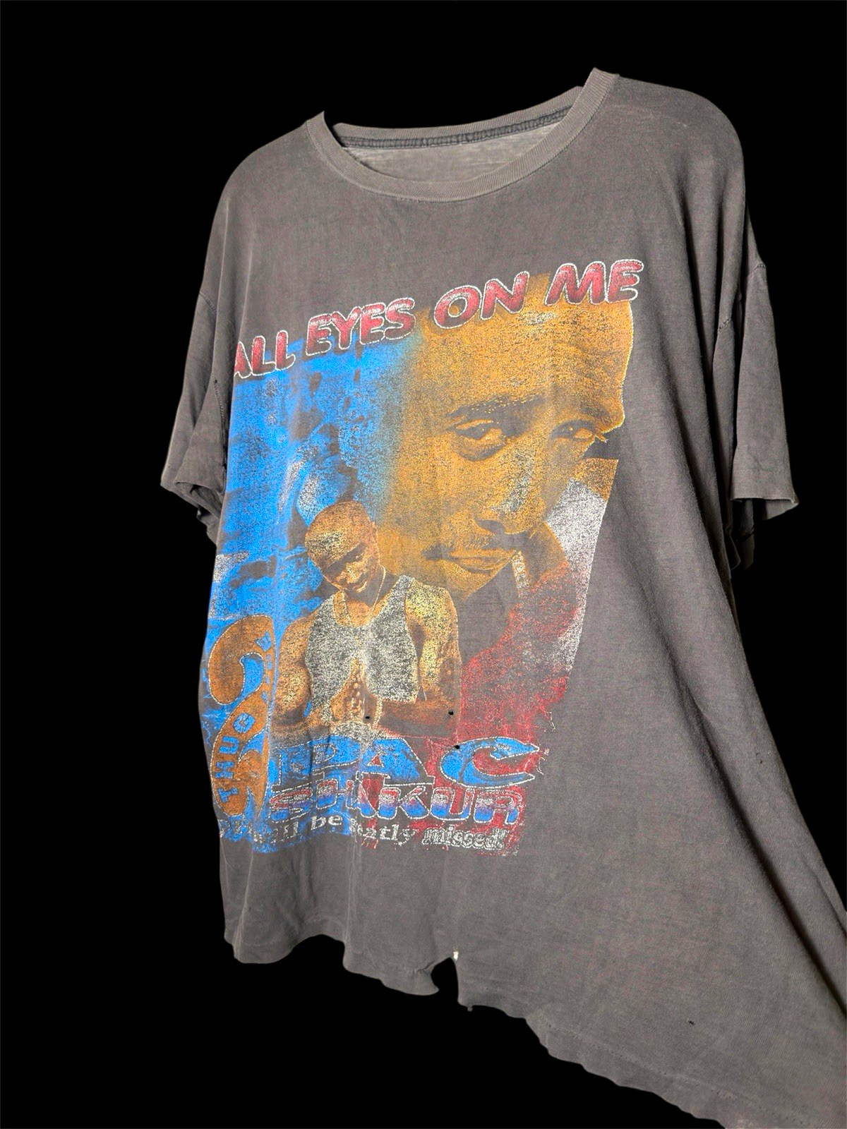 Thrashed* Vintage Tupac Rap Tee Thrashed* Vintage Tupac Rap Tee