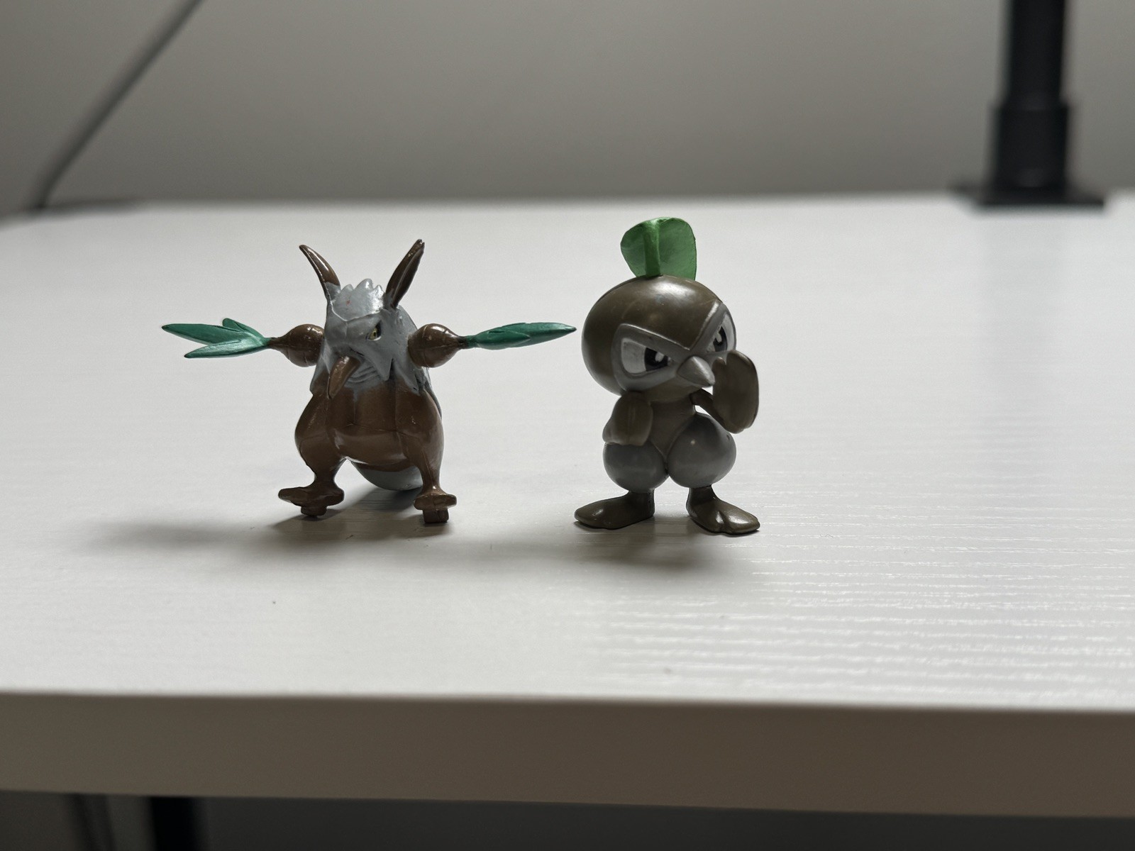 Nuzleaf Shiftry Pokemon  Nintendo CGTSJ Vintage Figures - TOMY  Bootleg 