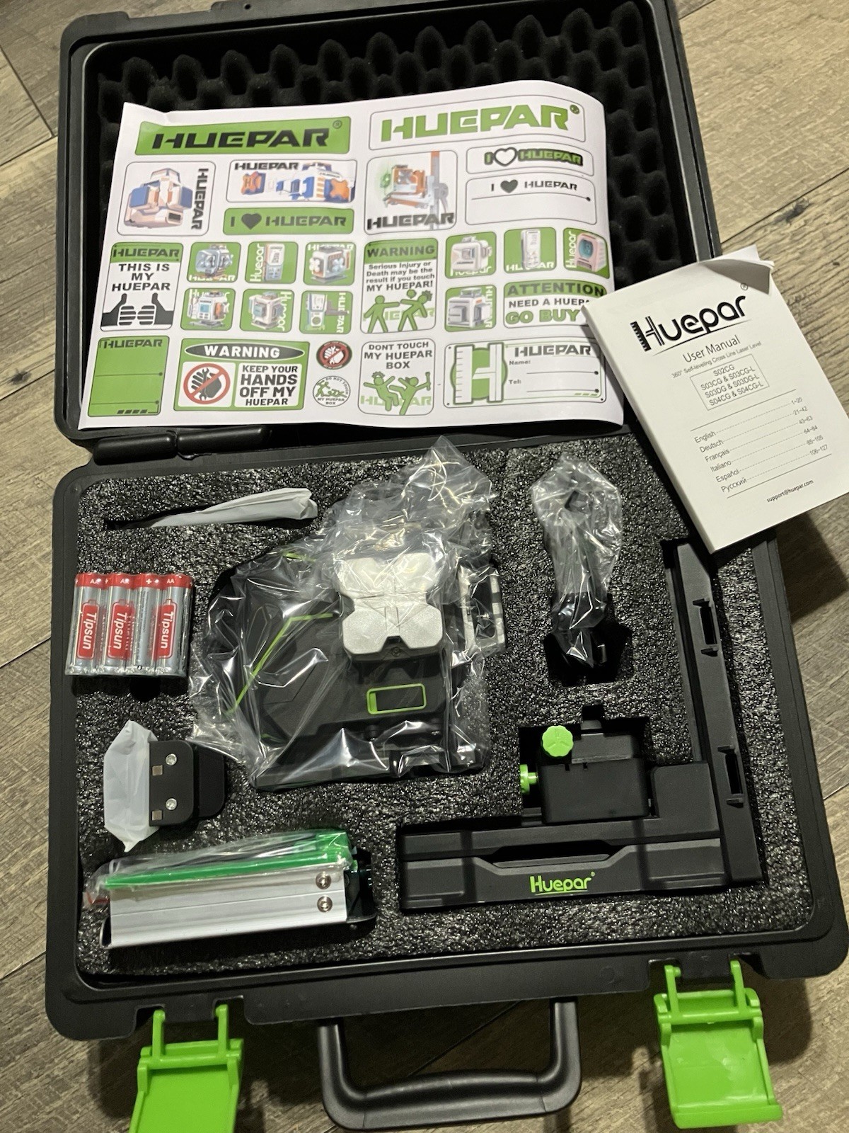 Huepar S04CG - 4D 16 Lines Osram Self-Leveling LCD Screen Laser Level NEW