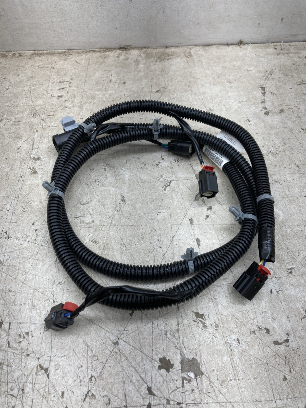 Genuine GM Rear Object Alarm Sensor Wiring Harness 22899761 (New Old Stock) Genuine GM Rear Object Alarm Sensor Wiring Harness 22899761 (New Old Stock)