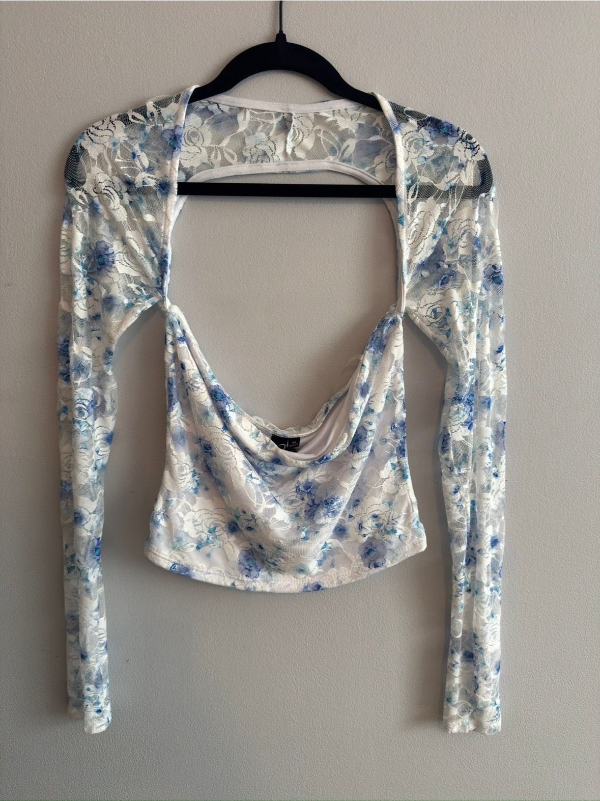 Windsor Floral Lace Crop Top Size M White Blue Windsor Floral Lace Crop Top Size M White Blue
