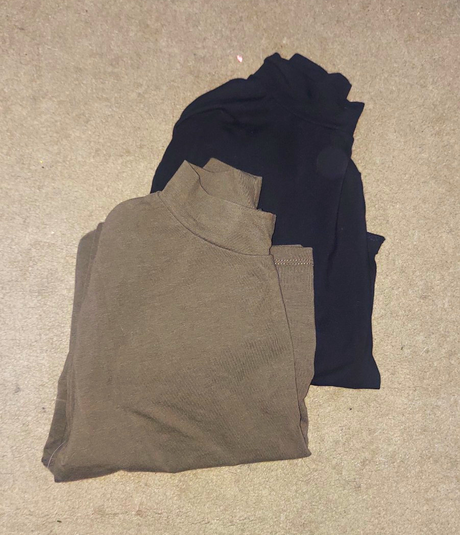 BUNDLE 2 Pk ZARA Women\'s Long Sleeve Stretch Knit Crop Top Size L BUNDLE 2 Pk ZARA Women\'s Long Sleeve Stretch Knit Crop Top Size L