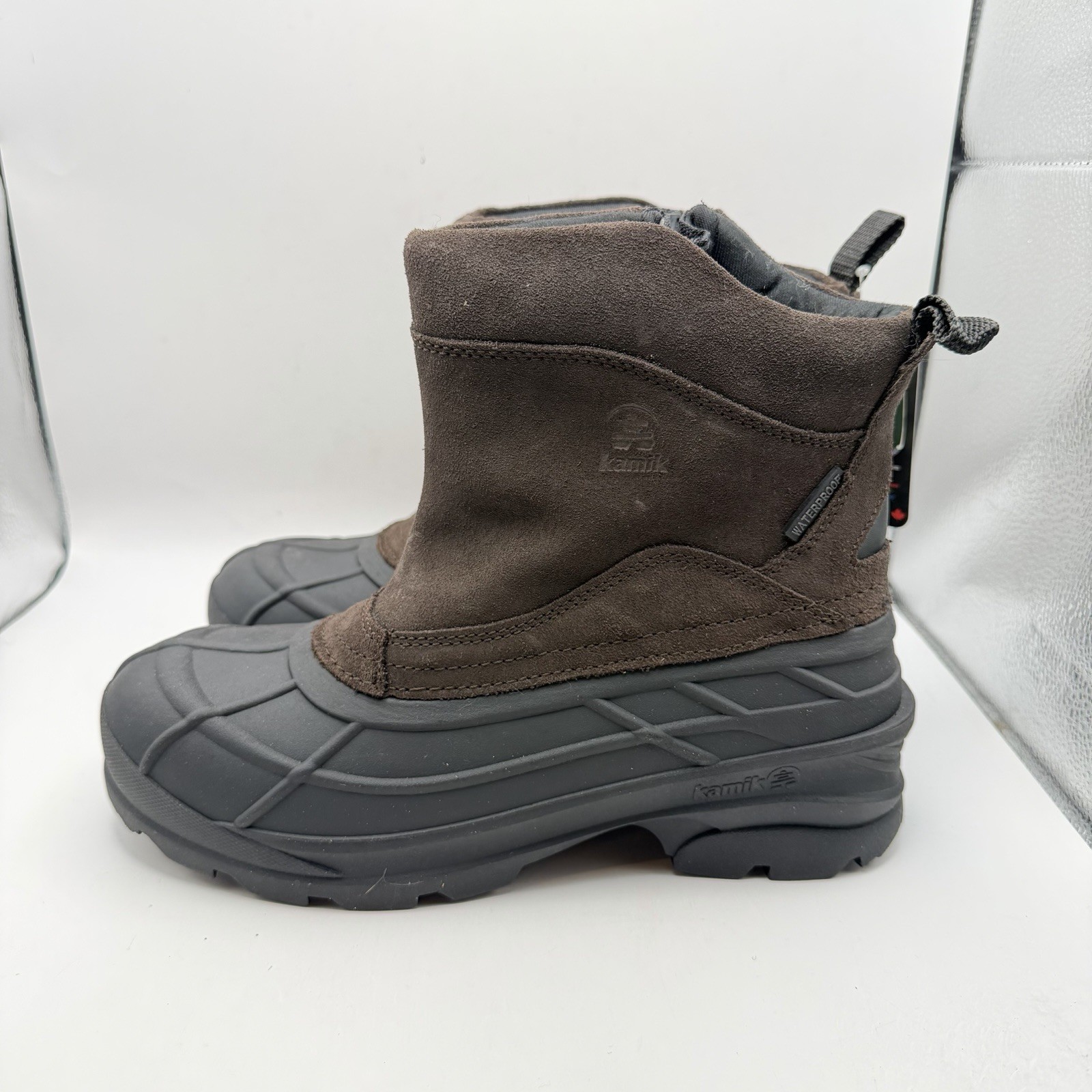 NEW Kamik Champlain 3 Slip On Zip Waterproof Snow Boots Mens 9 EU 42 Brown NEW Kamik Champlain 3 Slip On Zip Waterproof Snow Boots Mens 9 EU 42 Brown