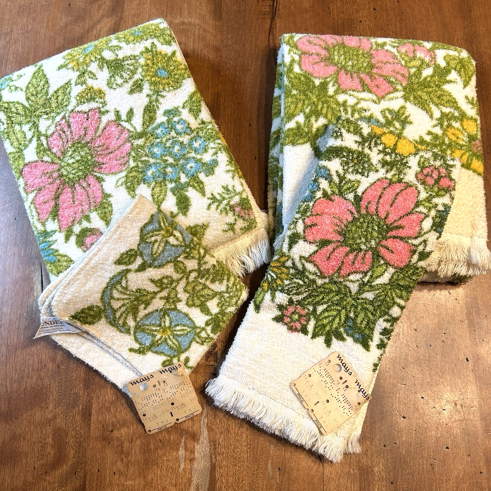 Dundee Old Stock Vintage Towel Set - 100% cotton - Floral - 4 piece set