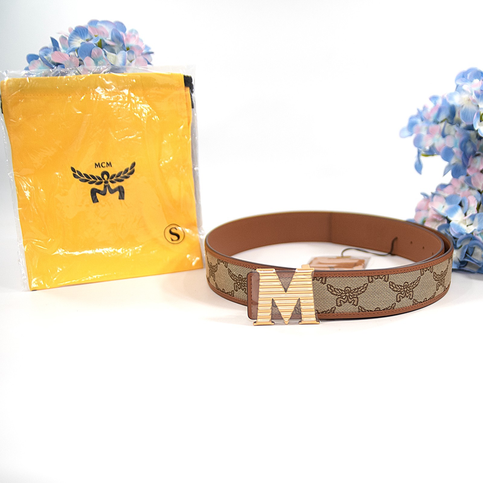 MCM Claus Cognac Calf Leather Lauretos Logo Gold Plated Buckle Belt NWT $360 MCM Claus Cognac Calf Leather Lauretos Logo Gold Plated Buckle Belt NWT $360