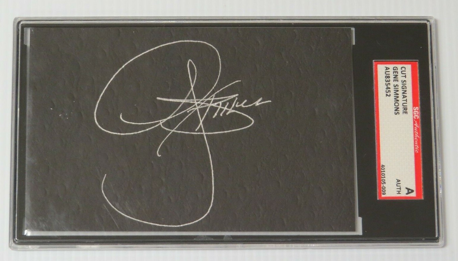 KISS GENE SIMMONS CUT AUTOGRAPH SGC AUTHENTIC GRADED & SLABBED CARD