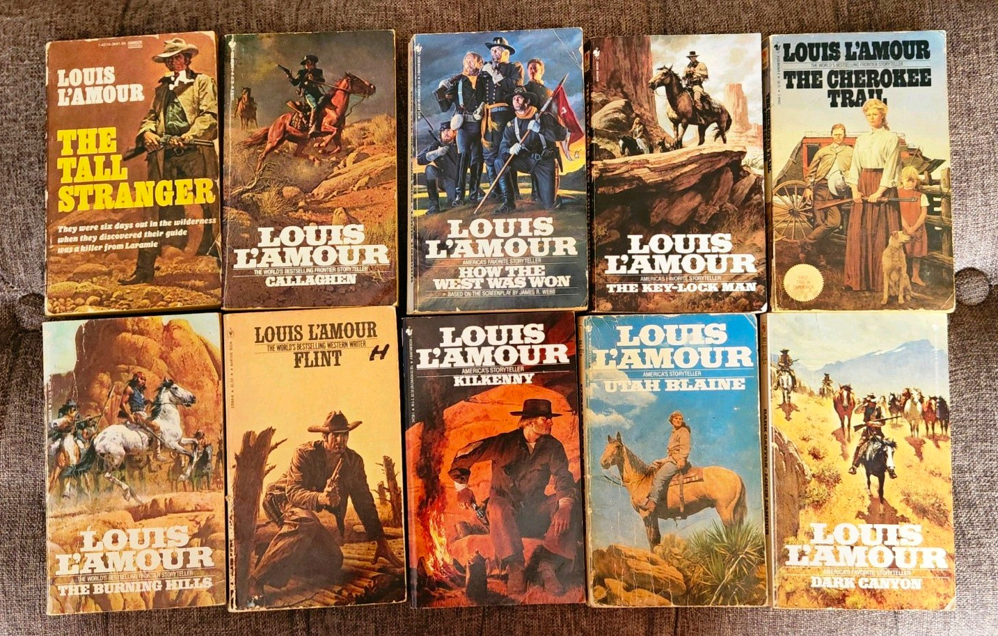 Louis L\'Amour Lot Of 10 Western Paperback Books 