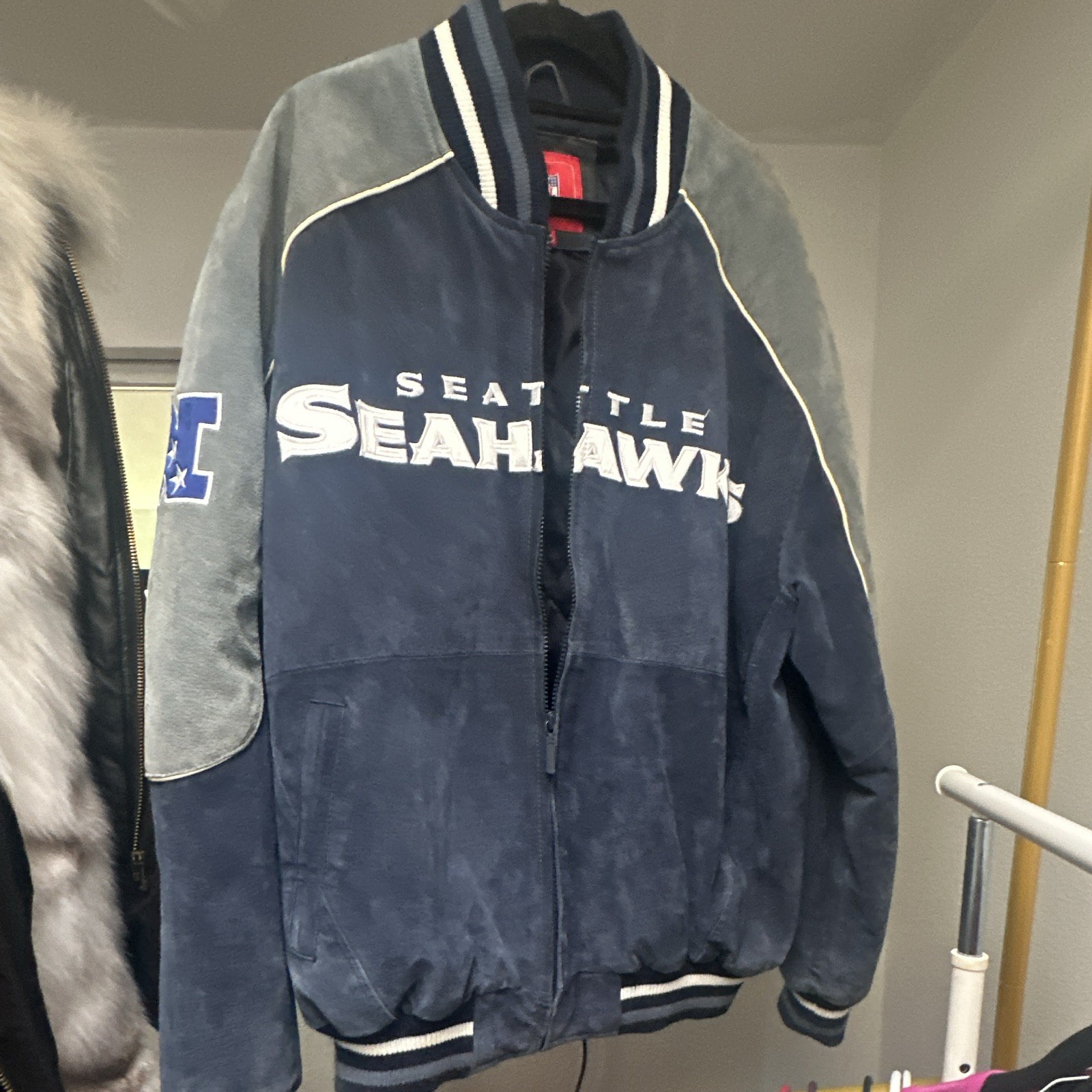 Seahawks Vintage 2000s Suede Leather Pro Player Jacket Size XL Seahawks Vintage 2000s Suede Leather Pro Player Jacket Size XL