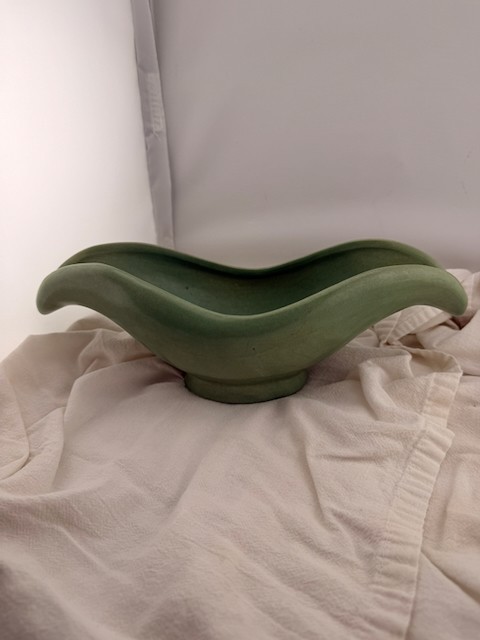 Vintage Red Wing USA Pottery Green Console Bowl MCM Freeform Art Pottery Planter