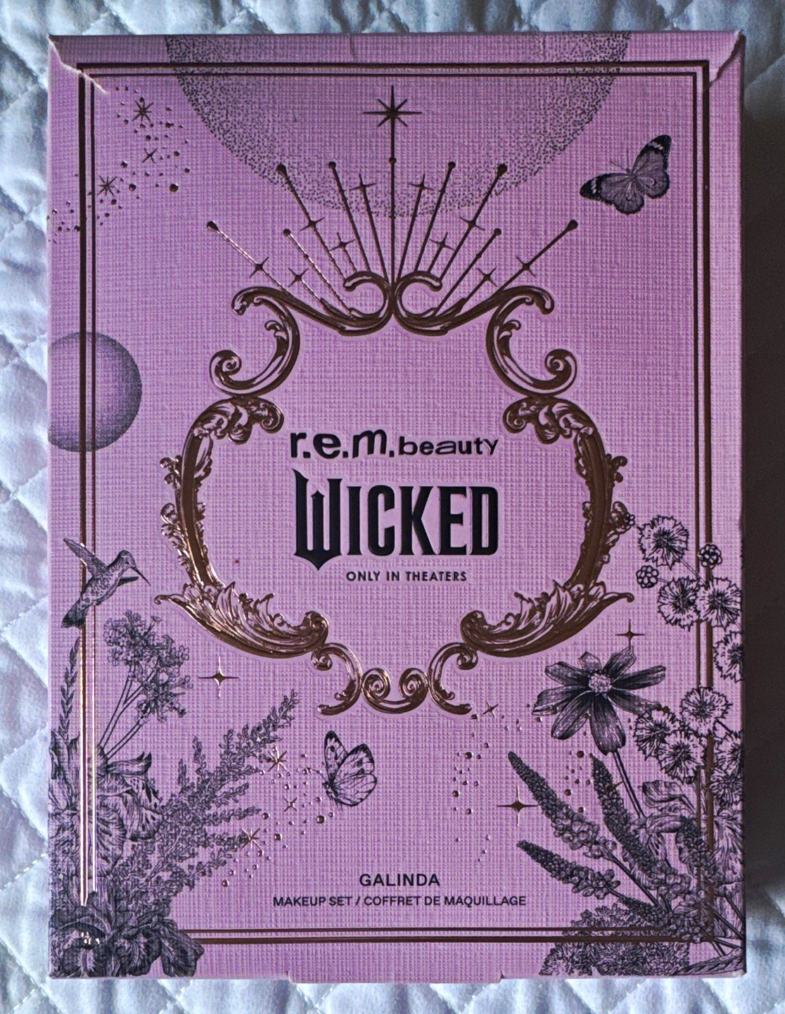 R.E.M beauty Wicked Galinda 4-Pc Makeup Set Eyeshadow Blush Lip Vegan