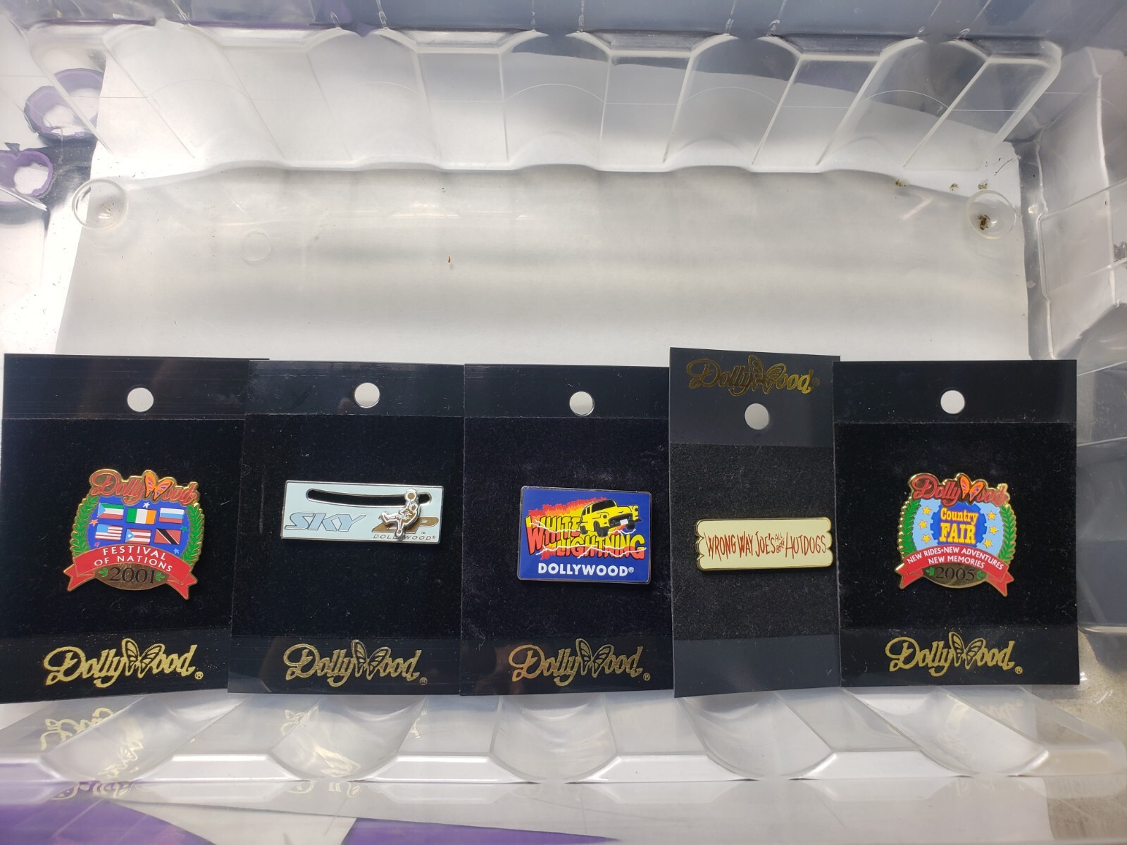 Lot Dollywood Vintage 90\'s , 2000\'s Assorted Memorabilia Brooch Pins New On Card