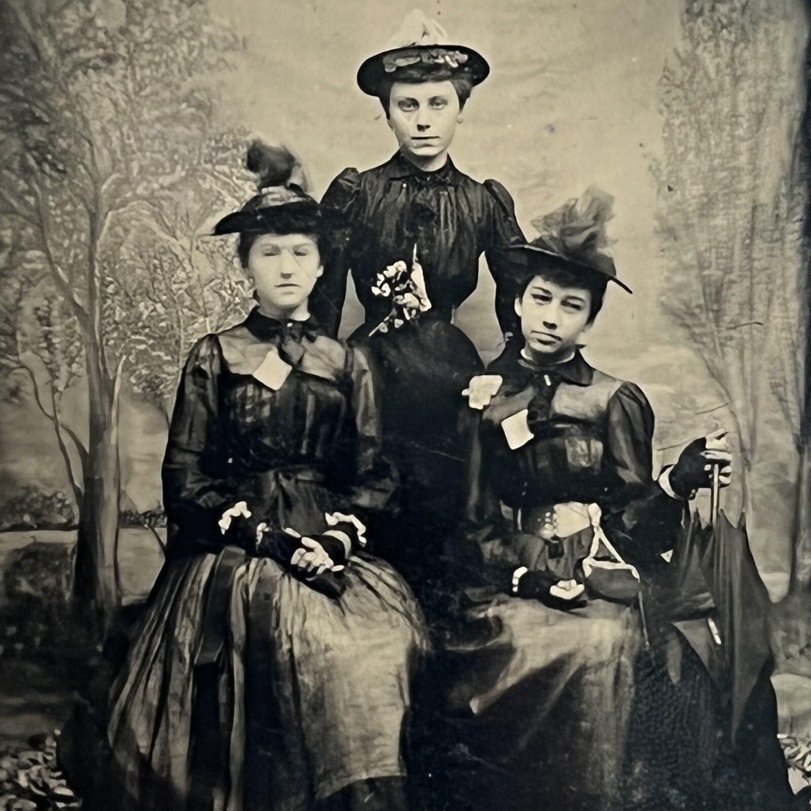 Antique Tintype Photograph Beautiful Very Fashionable Young Women Teen Girls
