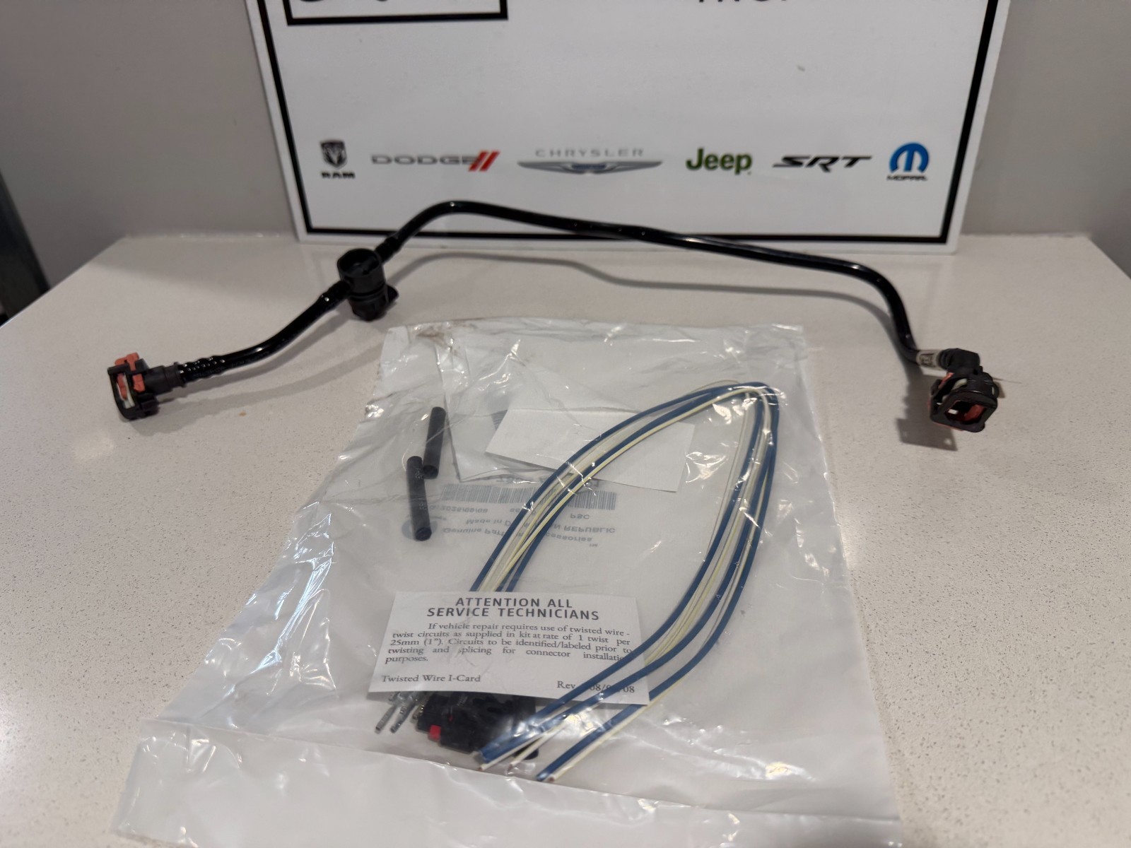17-18 Chrysler Pacifica Fuel Pressure Hose Tube and Sensor Wiring Mopar New OEM