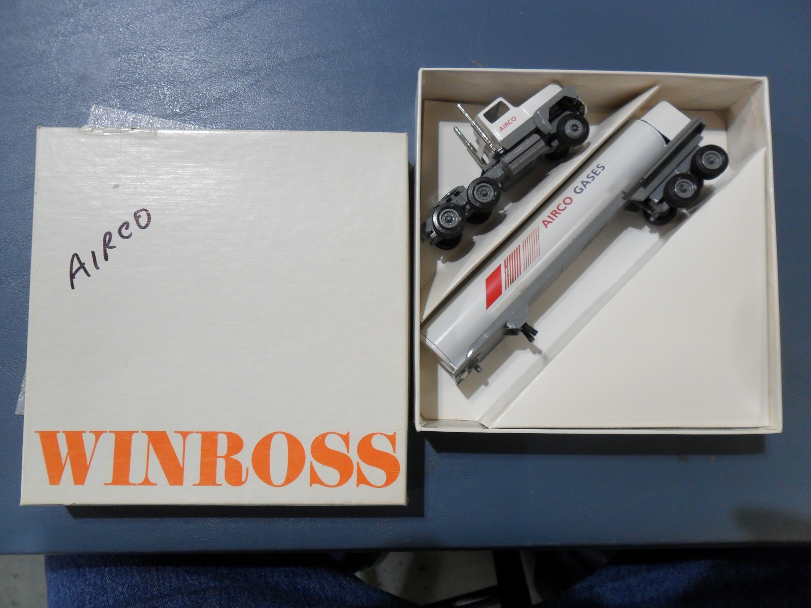 Diecast Model Winross Airco Gases Gas Tanker Truck Mint Donation Diecast Model Winross Airco Gases Gas Tanker Truck Mint Donation