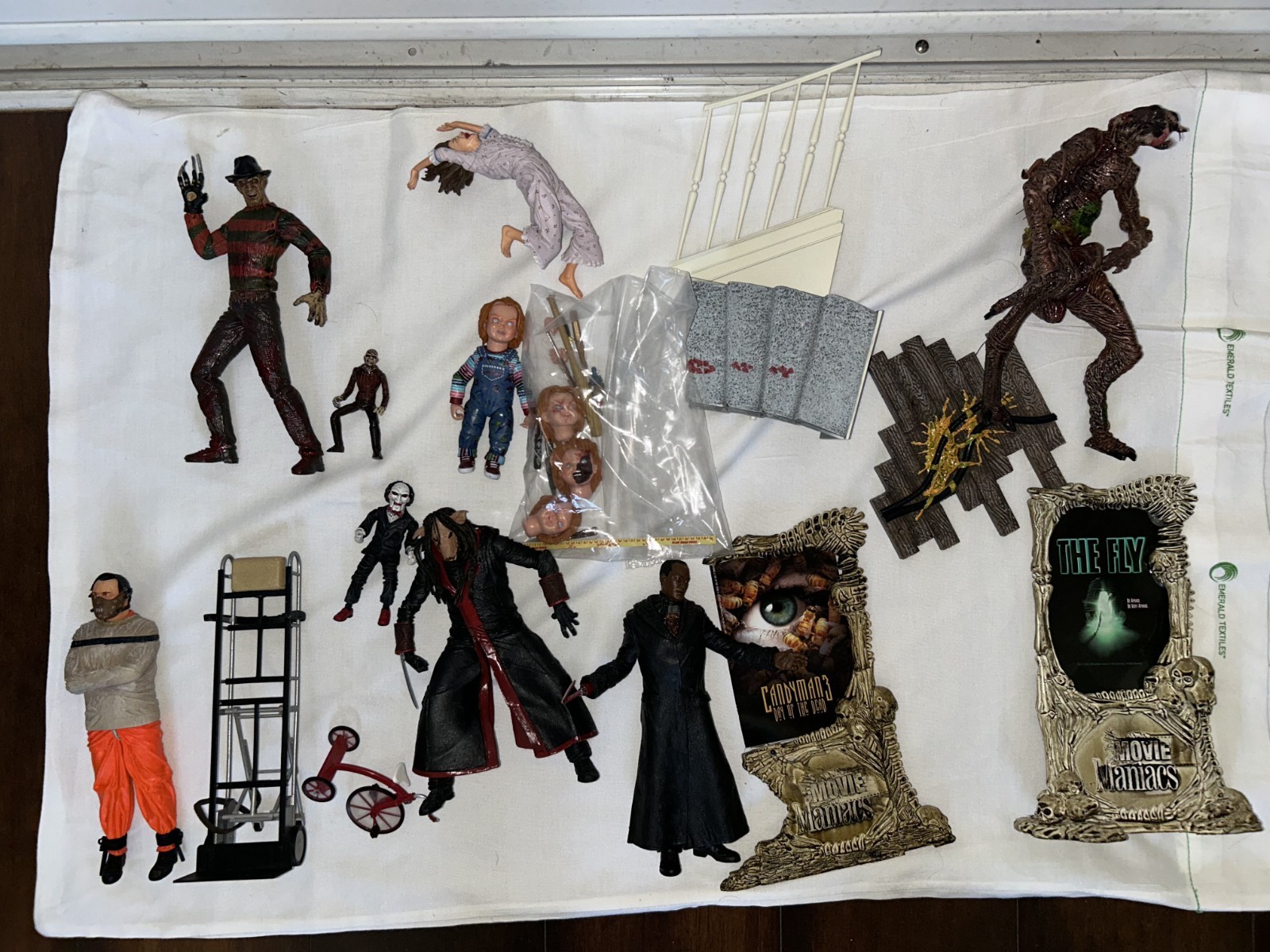 NECA, Mcfarlane lot of 7 figures complete with accessories NECA, Mcfarlane lot of 7 figures complete with accessories