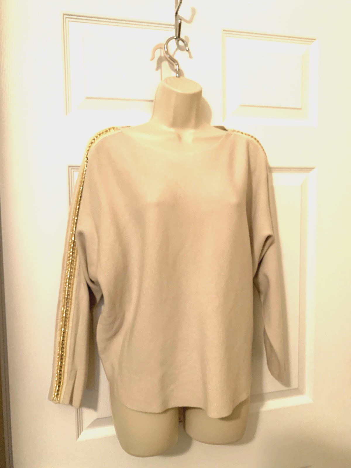 LIV Milano Women\'s Size L Beige w/Gold accents Pullover Sweater Soft-NWTS