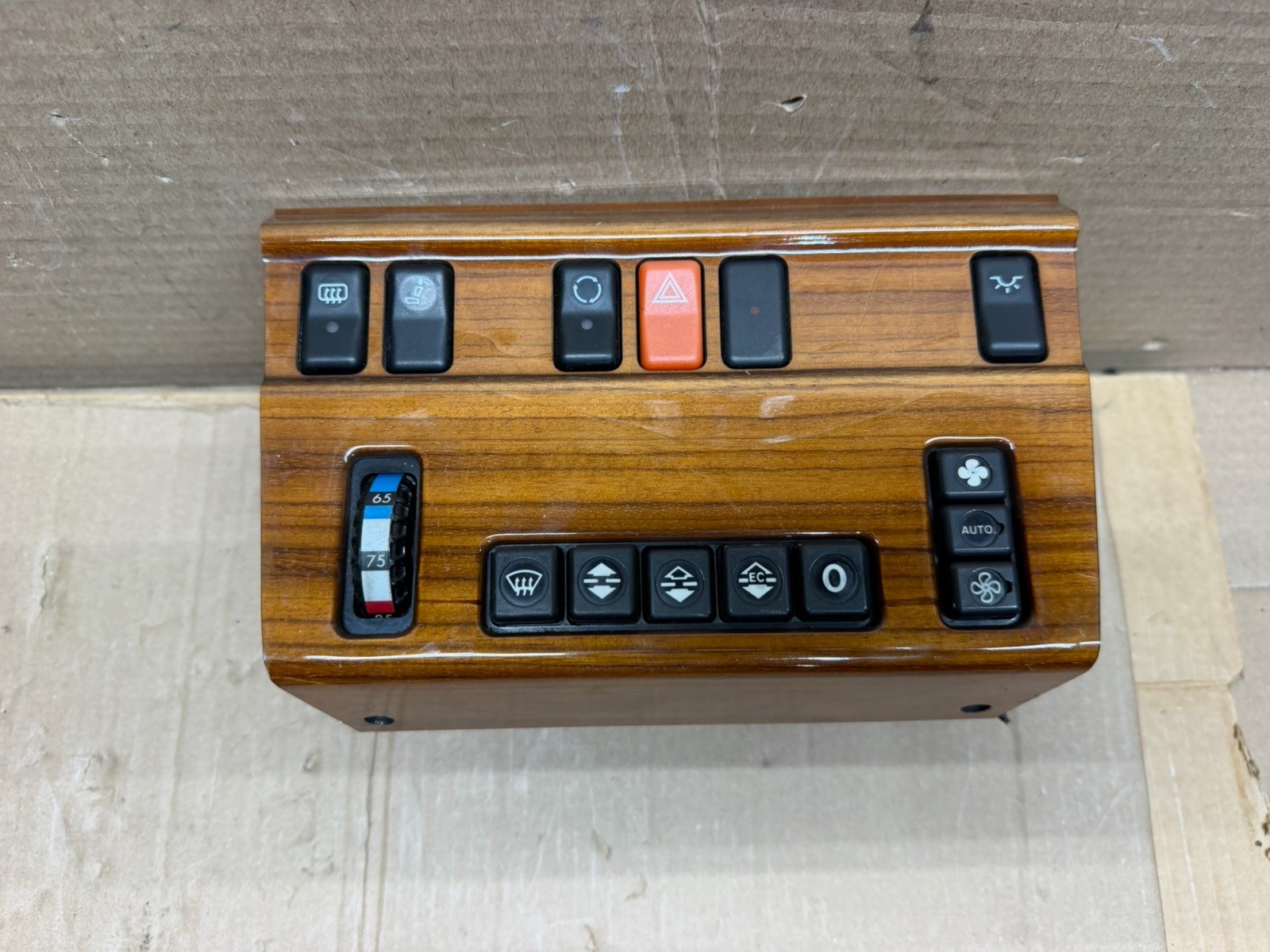 90-93 MERCEDES W124 300E A/C HEATER CLIMATE CONTROL SWITCH PANEL OEM 90-93 MERCEDES W124 300E A/C HEATER CLIMATE CONTROL SWITCH PANEL OEM