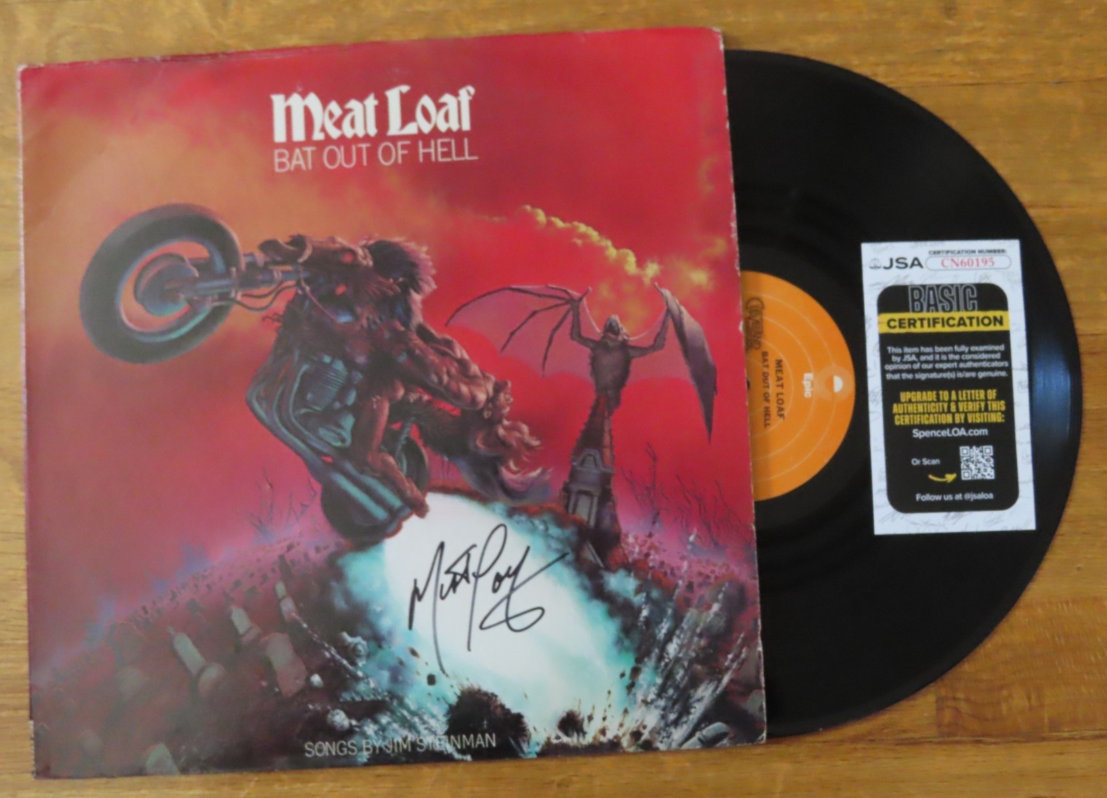 American Musician MEAT LOAF signed 1977 BAT OUT OF HELL Record Album JSA CN60195