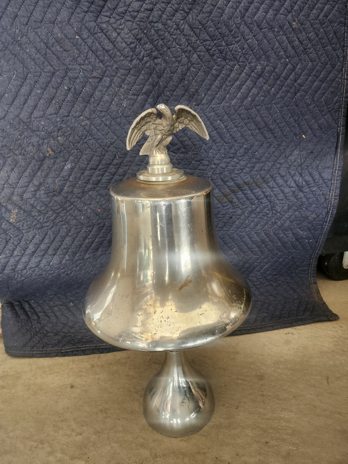 LARGE VINTAGE AMERICAN LAFRANCE FIRE ENGINE / TRUCK CHROME BELL LARGE VINTAGE AMERICAN LAFRANCE FIRE ENGINE / TRUCK CHROME BELL