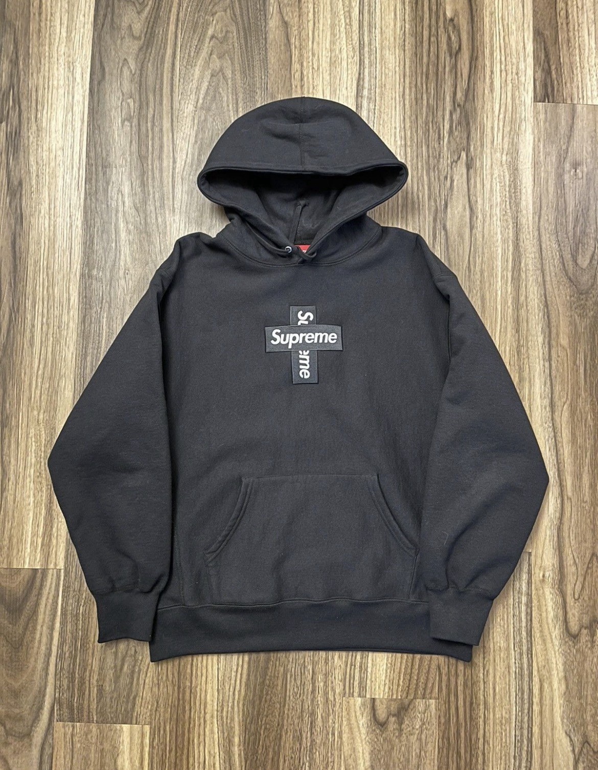 Supreme Black Cross Logo Graphic Pullover Hoodie Men’s Size s Cotton Fleece Supreme Black Cross Logo Graphic Pullover Hoodie Men’s Size s Cotton Fleece