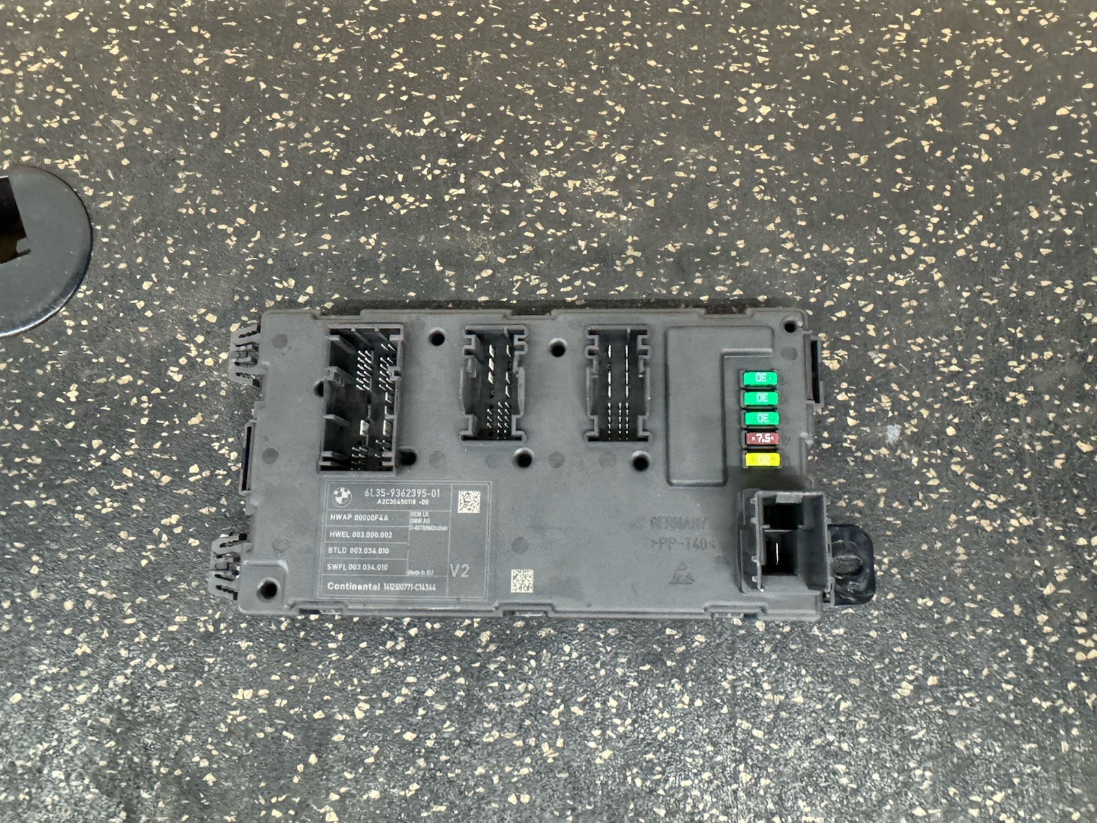 12-18 BMW F30 F80 328i 320i 335i M3 Rear Electronic Body Fuse Control Module OEM