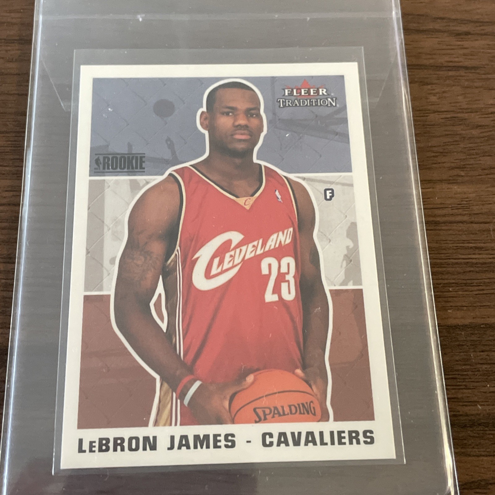 2003-04 Fleer Tradition #261 LeBron James Rookie RC VG 2003-04 Fleer Tradition #261 LeBron James Rookie RC VG