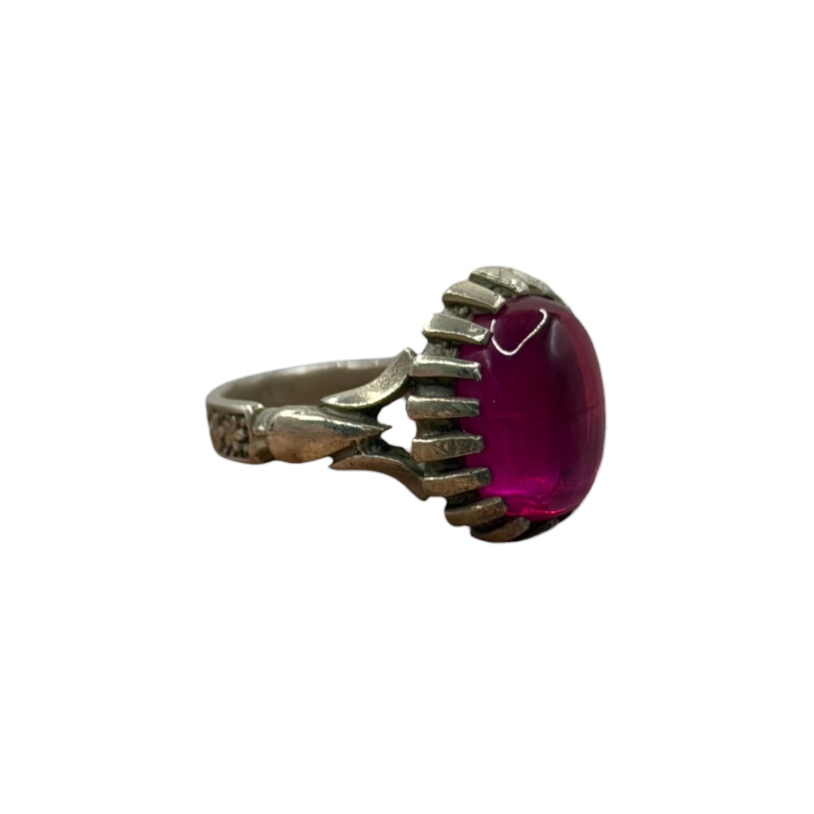 Stunning Vintage Silver Ring With Pink Stone Stunning Vintage Silver Ring With Pink Stone