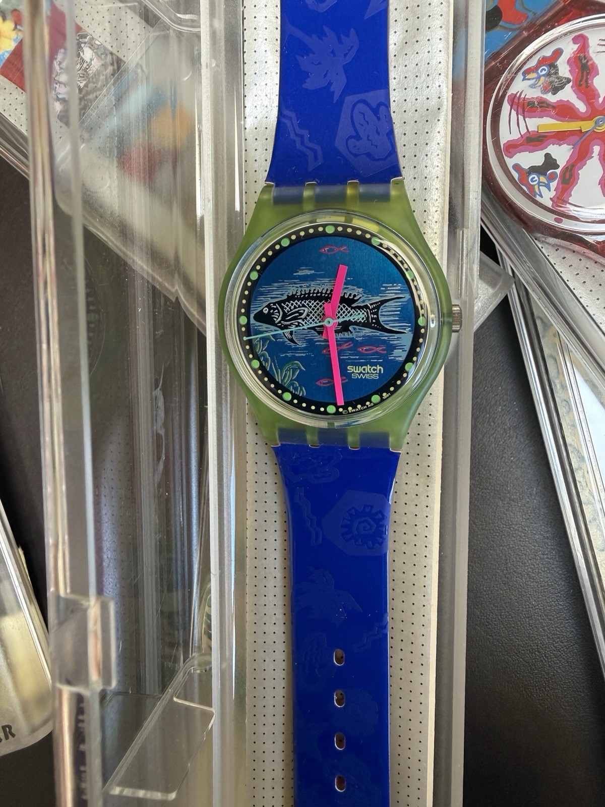 FRISCHE FISCHE VINTAGE 1992 Swatch GG116 - New Old Stock Box & Papers