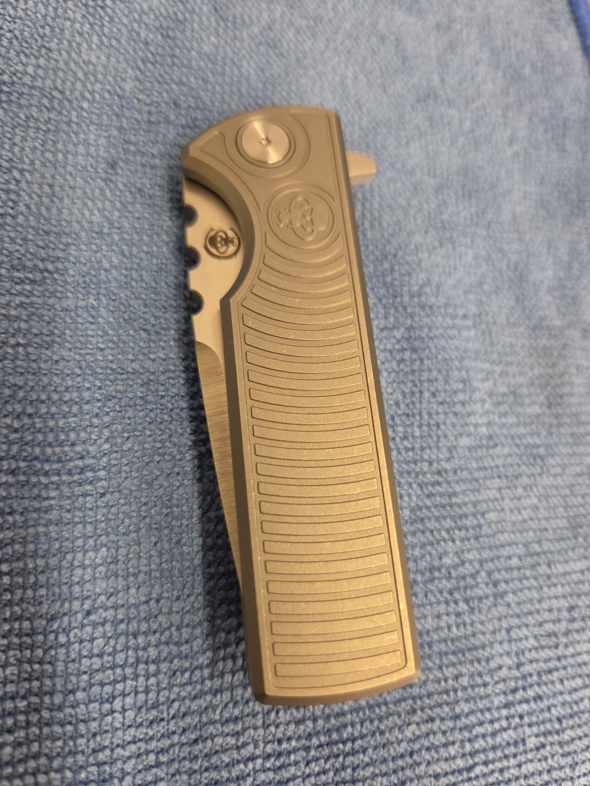 Chaves Knives Exclusive TAK integral Millednradiation Drop Point Titanium