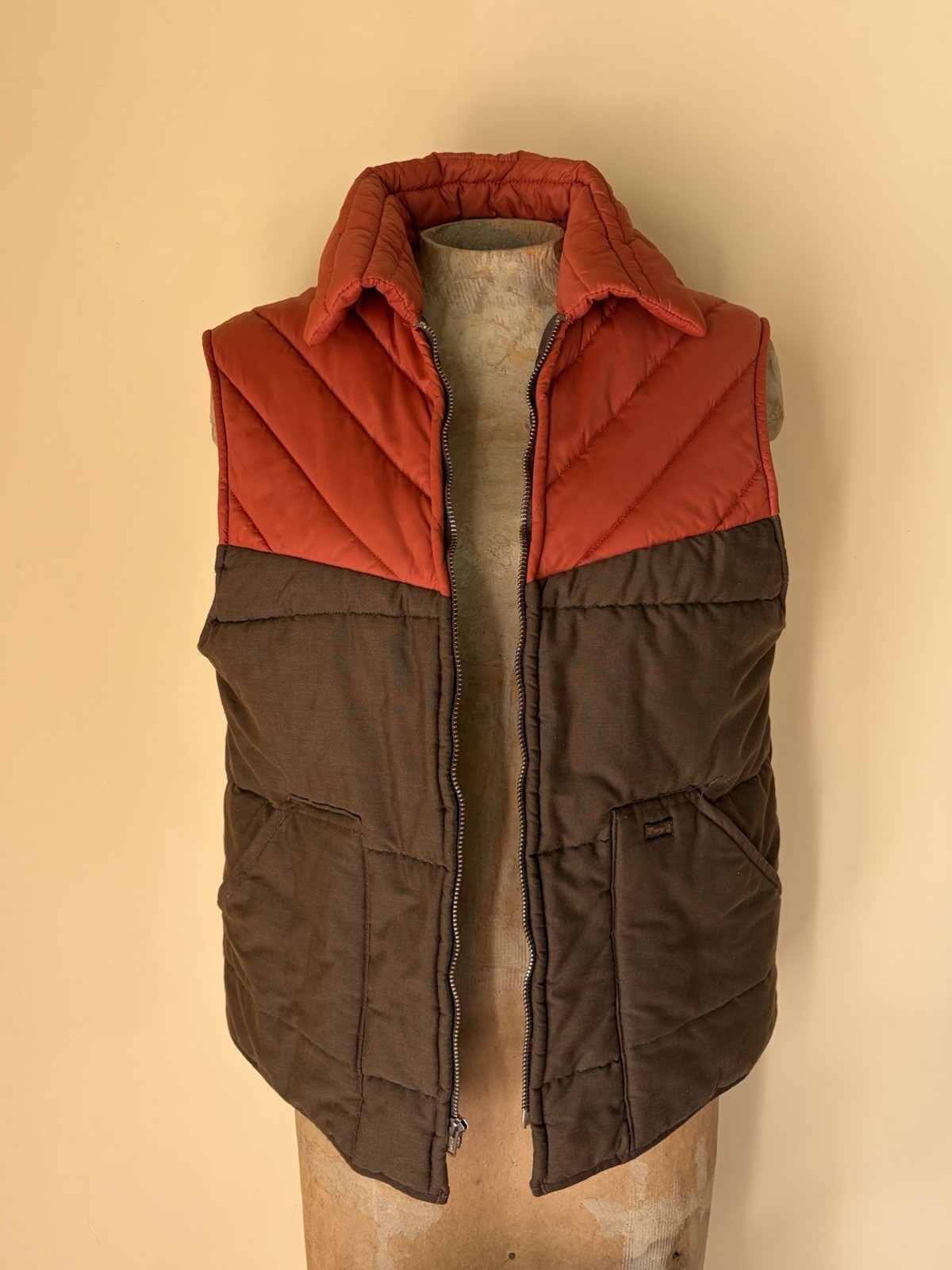 70’s Vtg Wrangler Quilted Orange Brown Colorblock Zip Up Puffer Vest Western