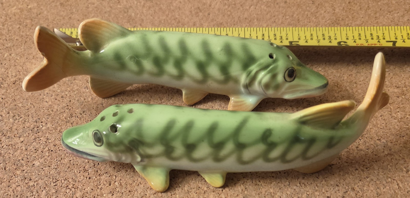 Vtg 1950s Ceramic Northern Pike Fish Salt Pepper Shakers Japan Mid Century Cabin